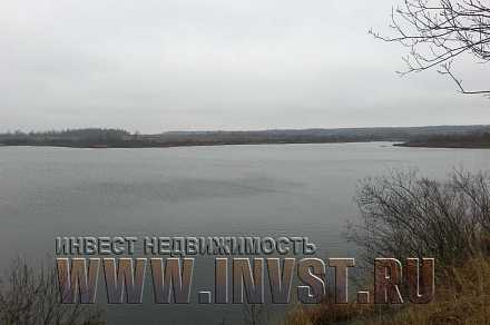 Участок у большого озера в районе Утриково 11.4 га